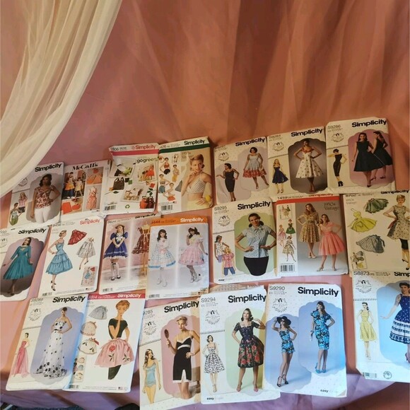 Plus Size Sewing Pattern Lot Simplicity Butterick McCalls Crafting DIY Clothes - Picture 1 of 16